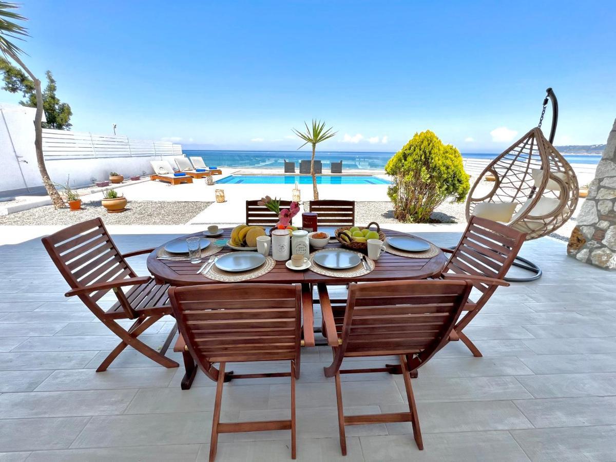 Vaso Beach Front Villa Lalyssos Eksteriør billede